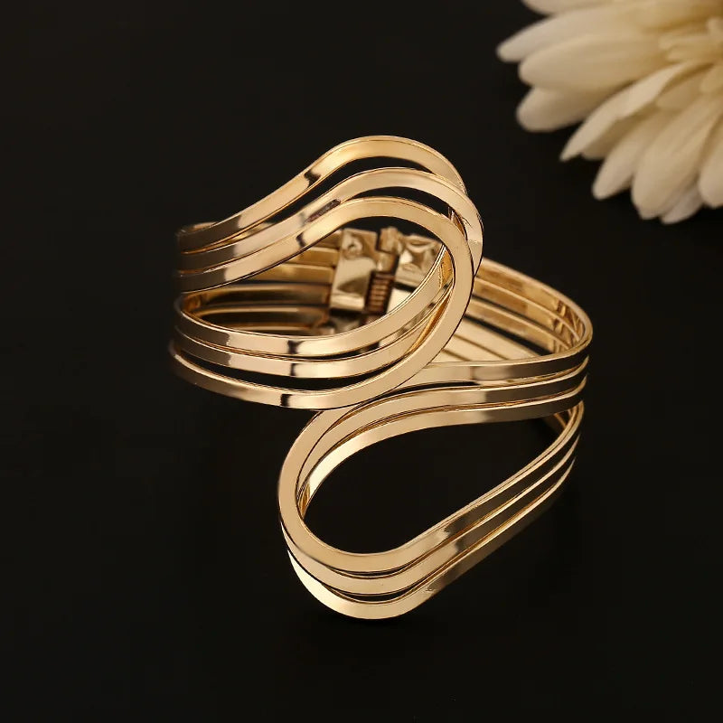 2019 Fashion Bijoux Gold Color Punk Hip Hop Bangles Upper Arm Bracelet for Women Costume Statement Jewelry Fashion Accessories