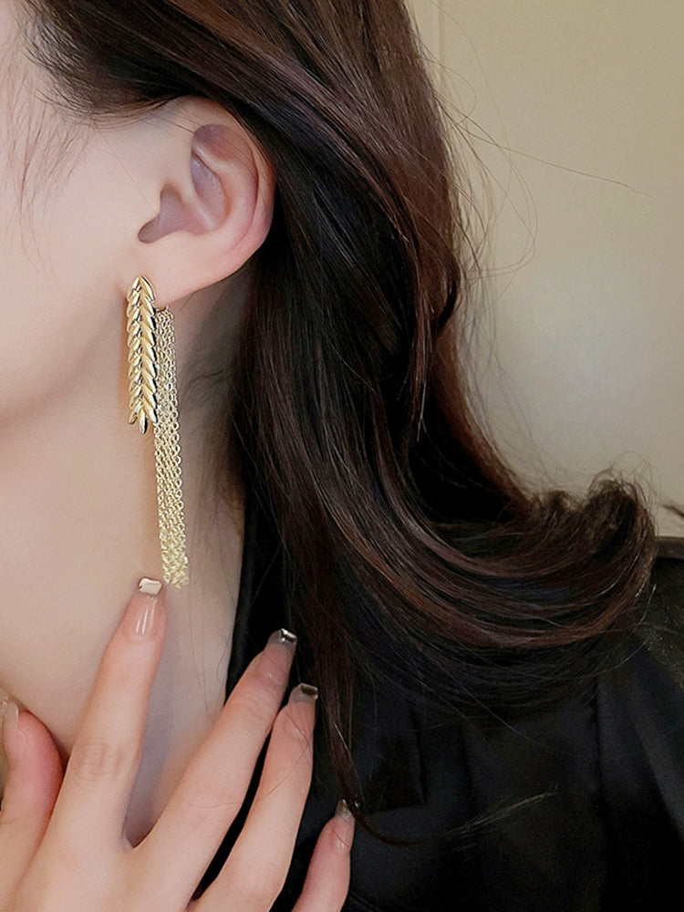 Silver Needle Fancy Wheat Tassel Earrings for Women Fashion Metallic Temperamental Long Eardrops Fashionable Golden Ear Rings